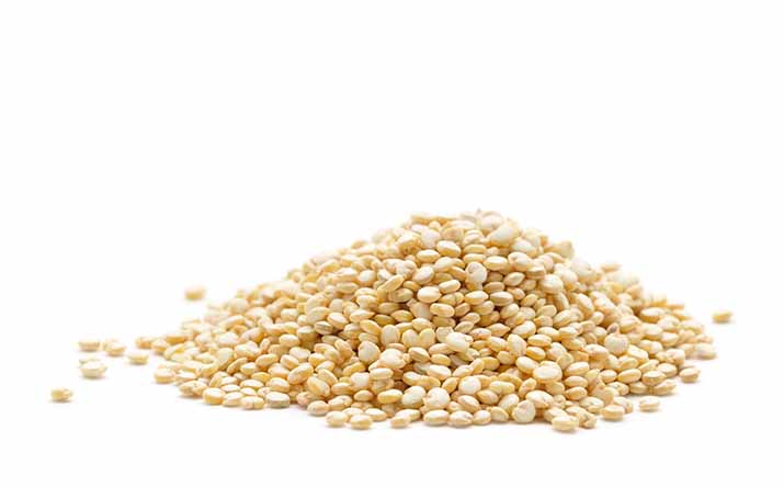 Granos de quinoa Granos de quinoa