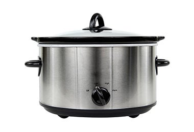 Una olla de cocción lenta. Una olla de cocción lenta.