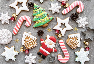 Galletas de jengibre decoradas para fiestas de navidad Galletas de jengibre decoradas para fiestas de navidad