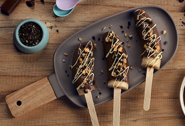 Postre de bananos con chocolate en alimentación balanceada Postre de bananos con chocolate en alimentación balanceada