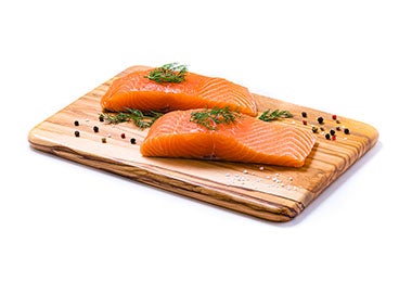 Salmón con granos de pimienta Salmón con granos de pimienta