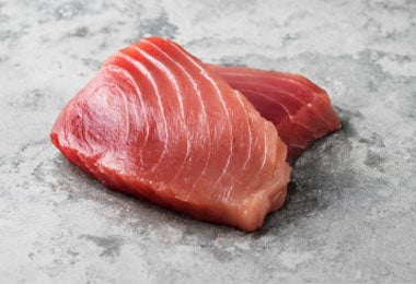 El atun es un buen ejemplo de un alimento con vitamina B12