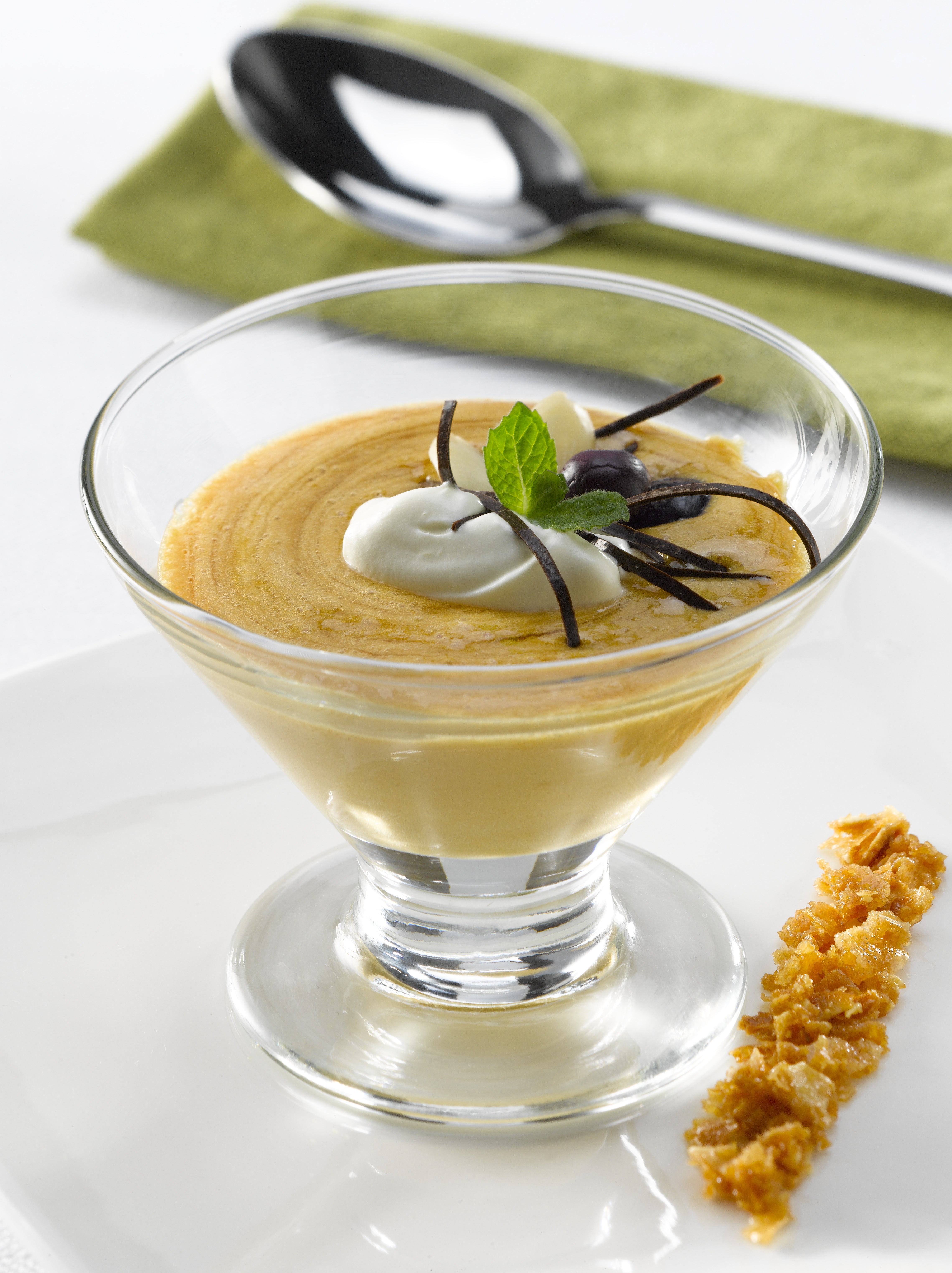 Bavaroise de manjar con leche evaporada