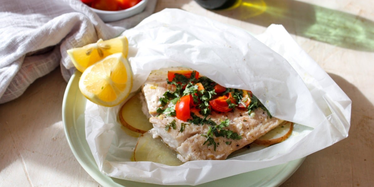 Papillote de reineta en cama de papas