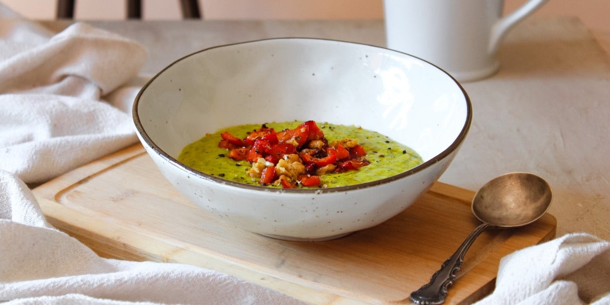 Crema árabe de porotos blancos y pimientos