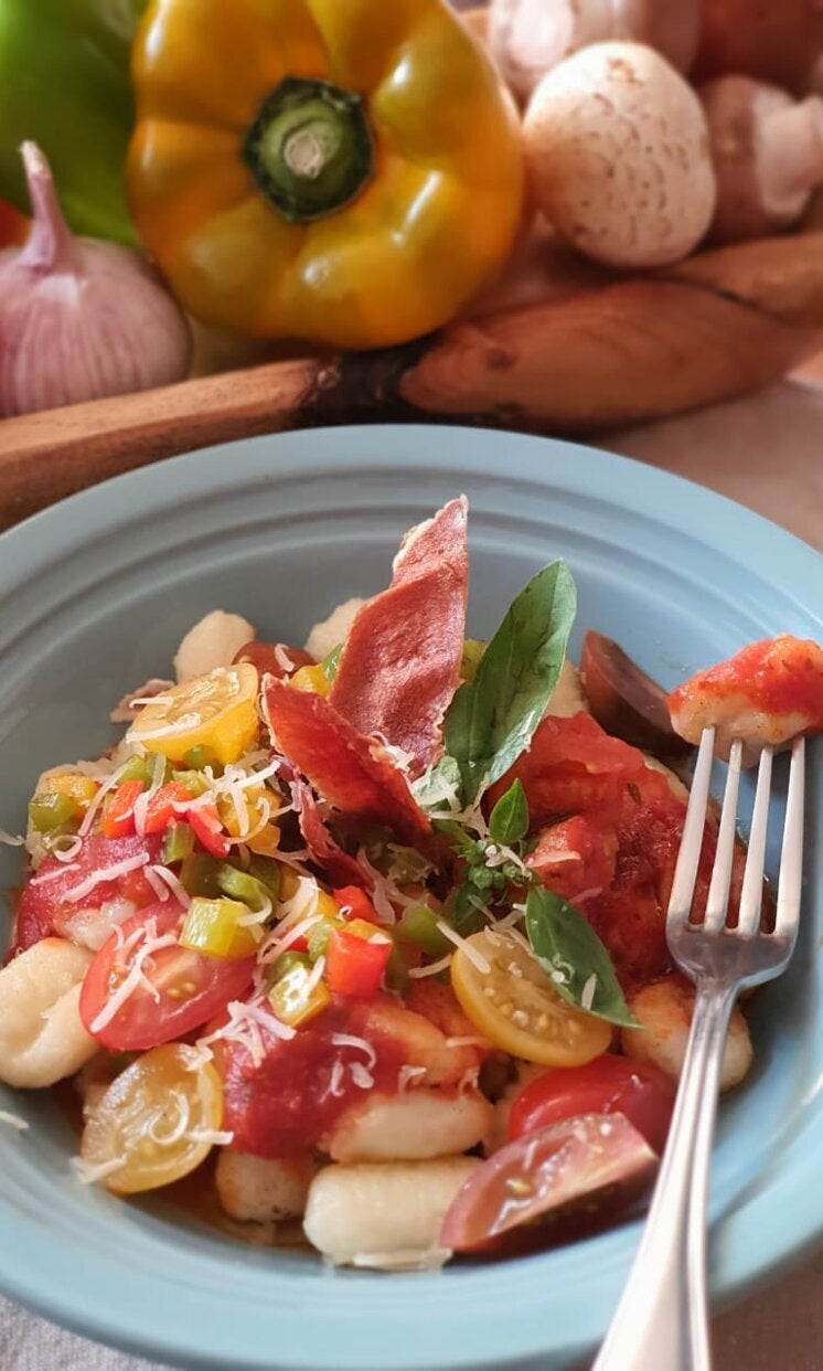 Gnocchi con salsa de tomate