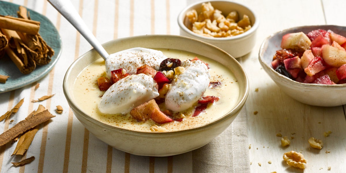 Leche nevada con fruta asada