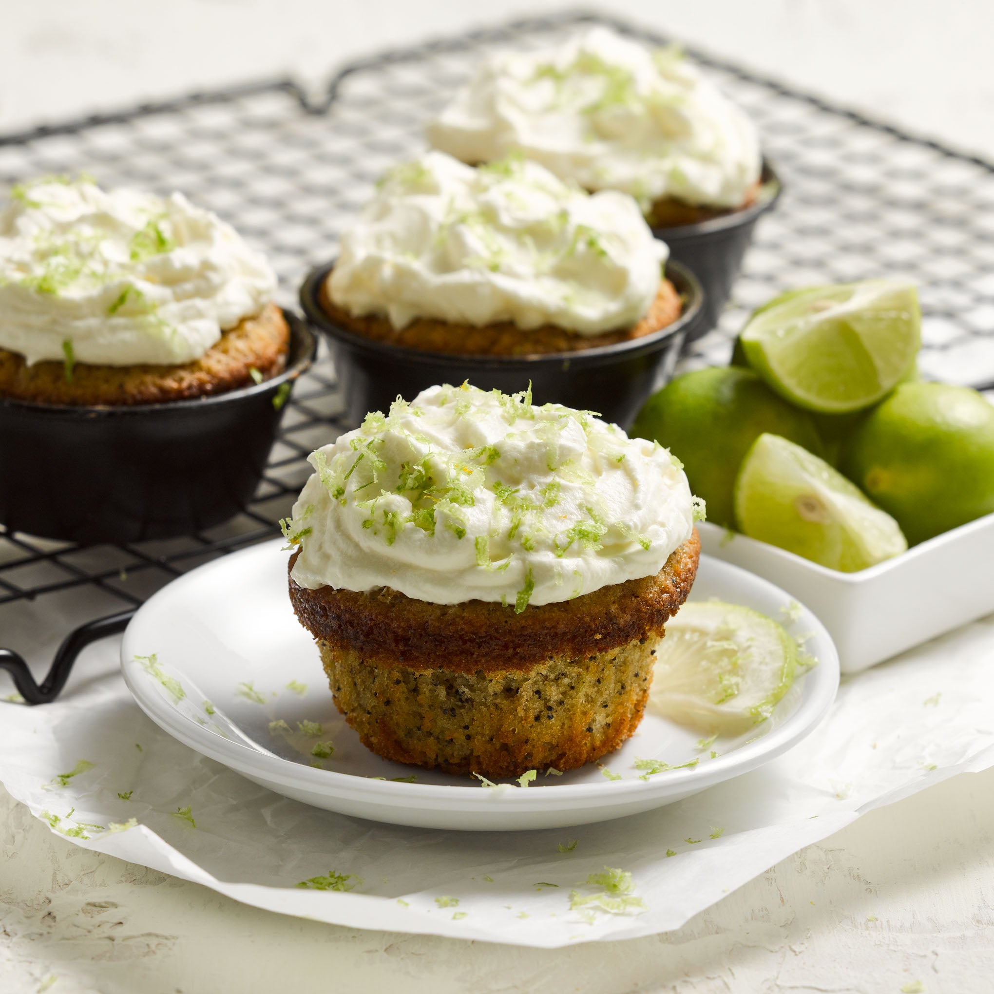 Cupcake de Limón y Amapolas con Frosting Condensado
