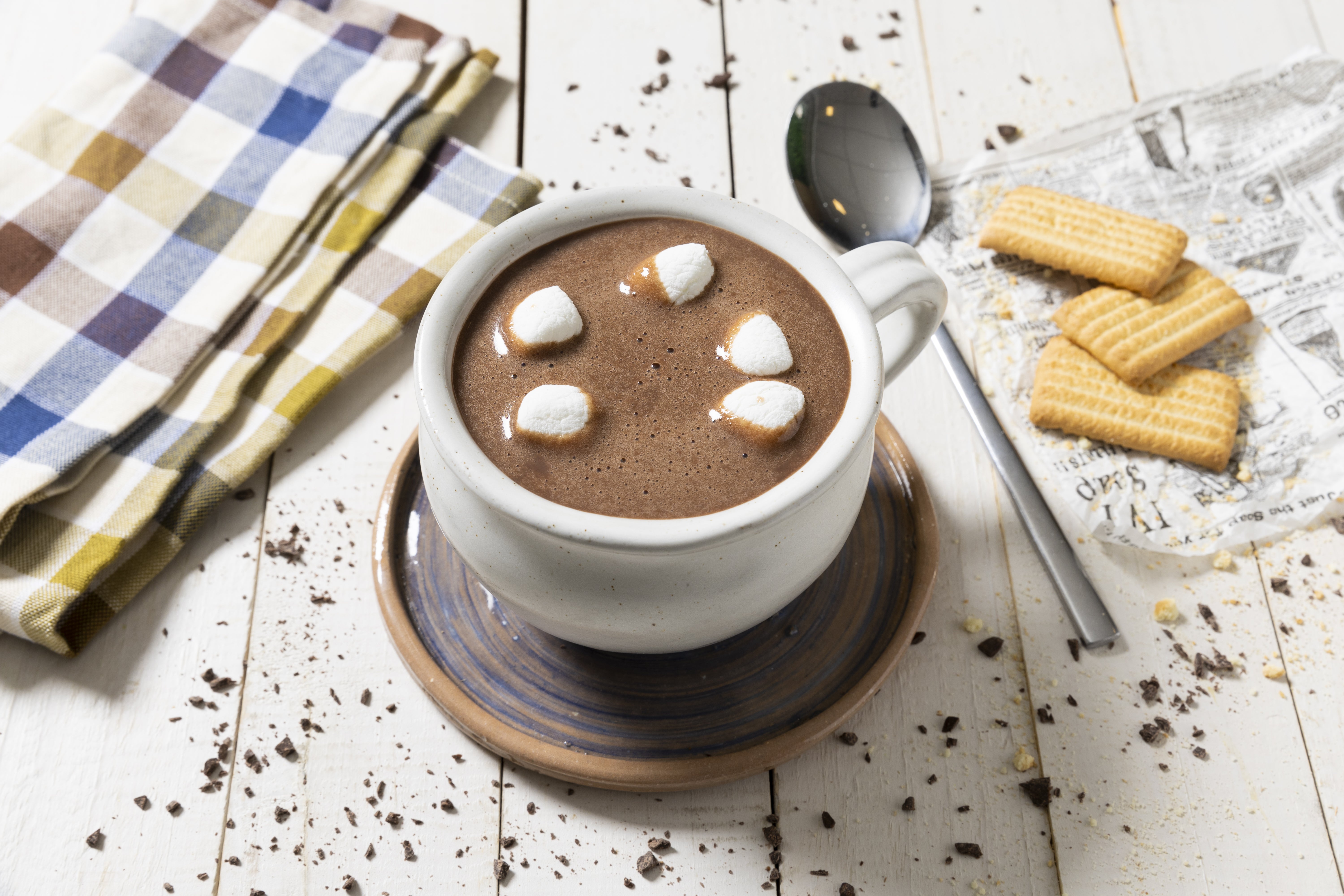Chocolate caliente con bebida vegetal