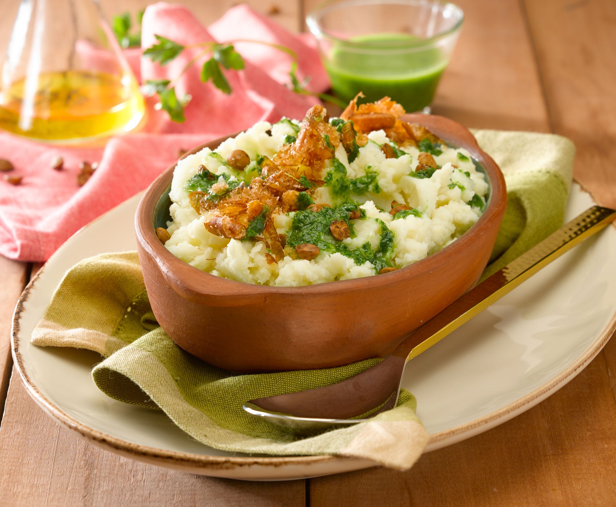 Puré Cochayuyo, Avellanas y Aceite de Cilantro