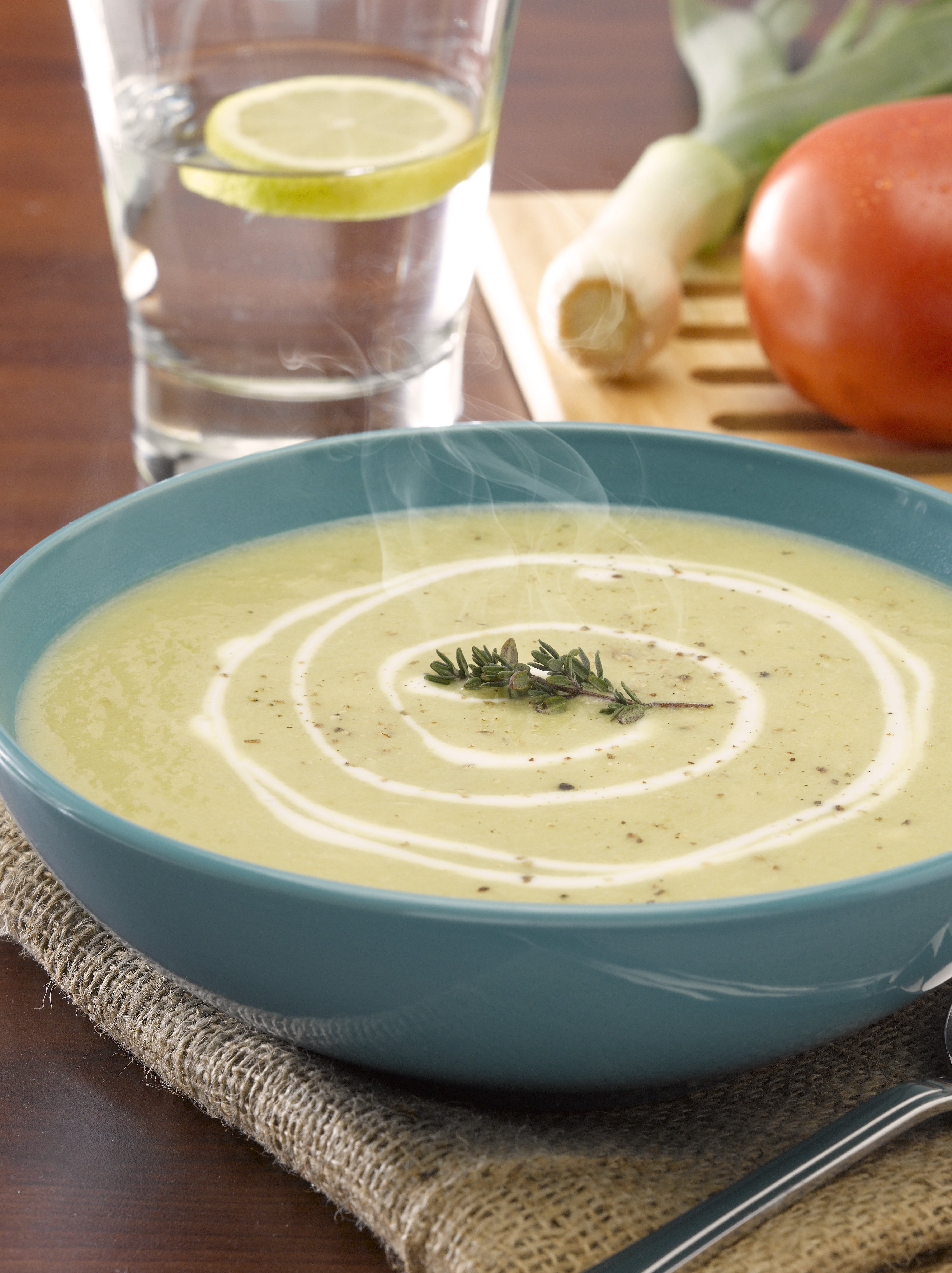 Sopa de Apio con Queso y Yogurt