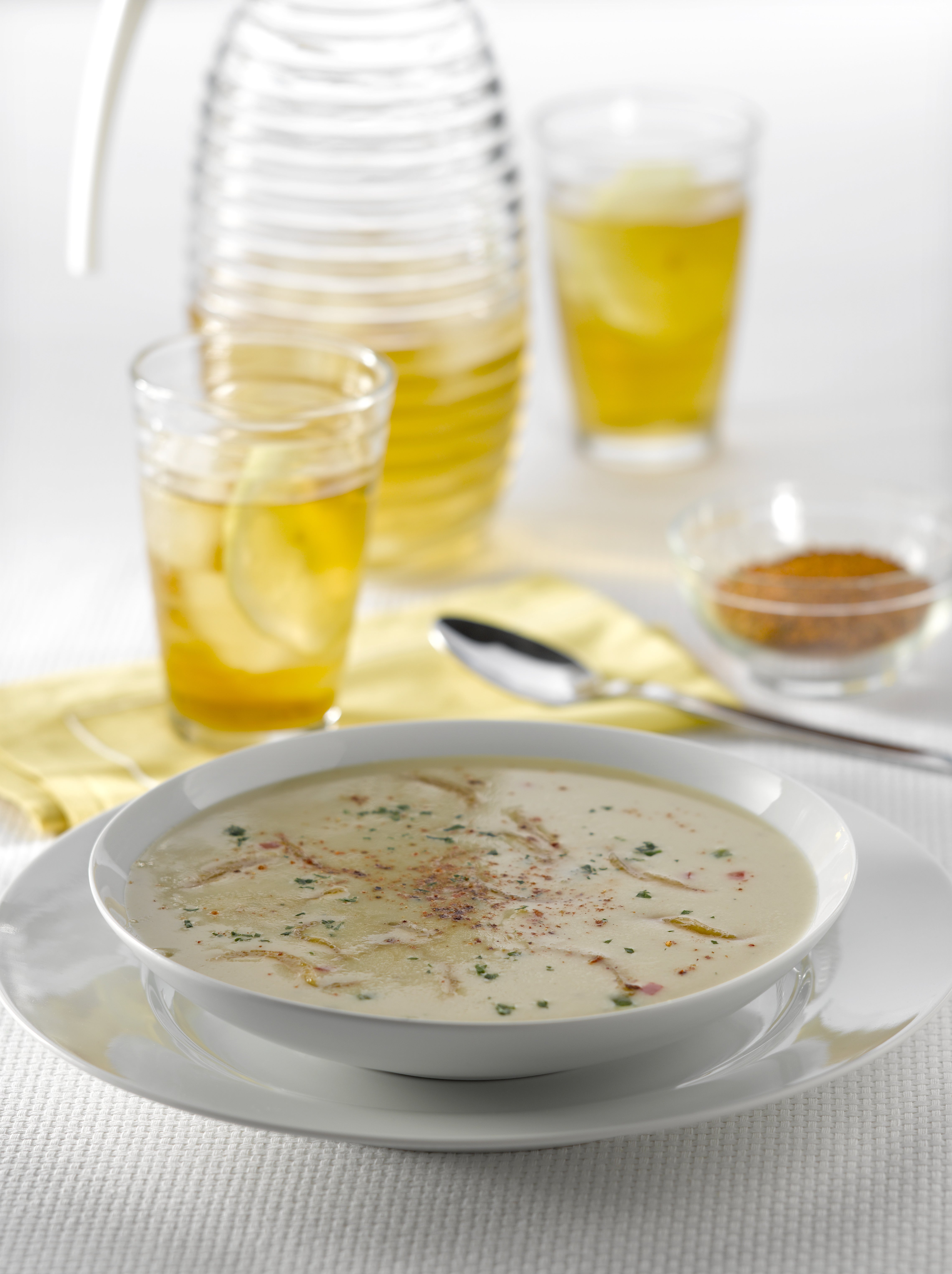 Sopa “Crema de Carne con Sémola y Cebolla“