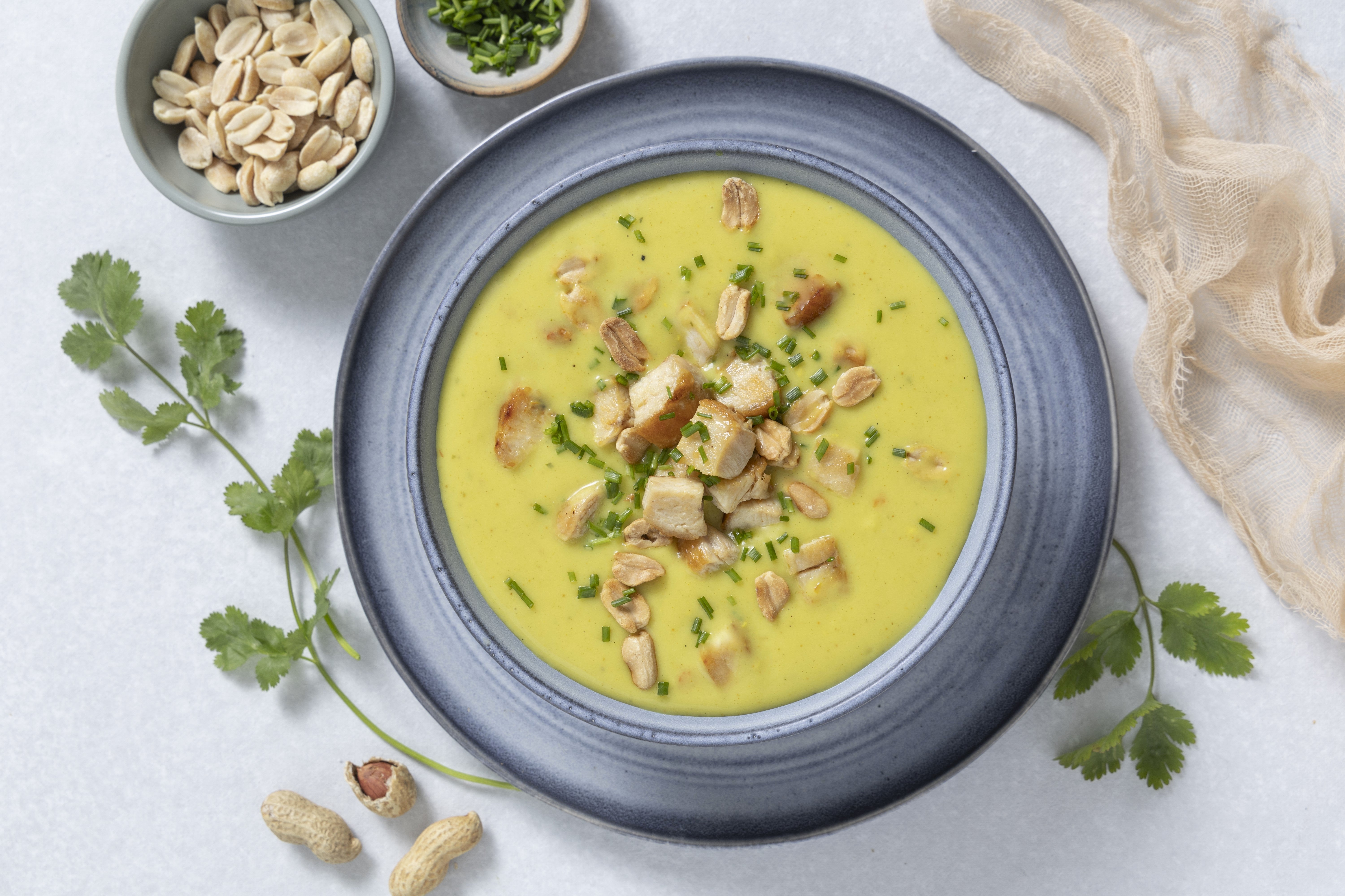 Crema de Pollo y Maní al curry