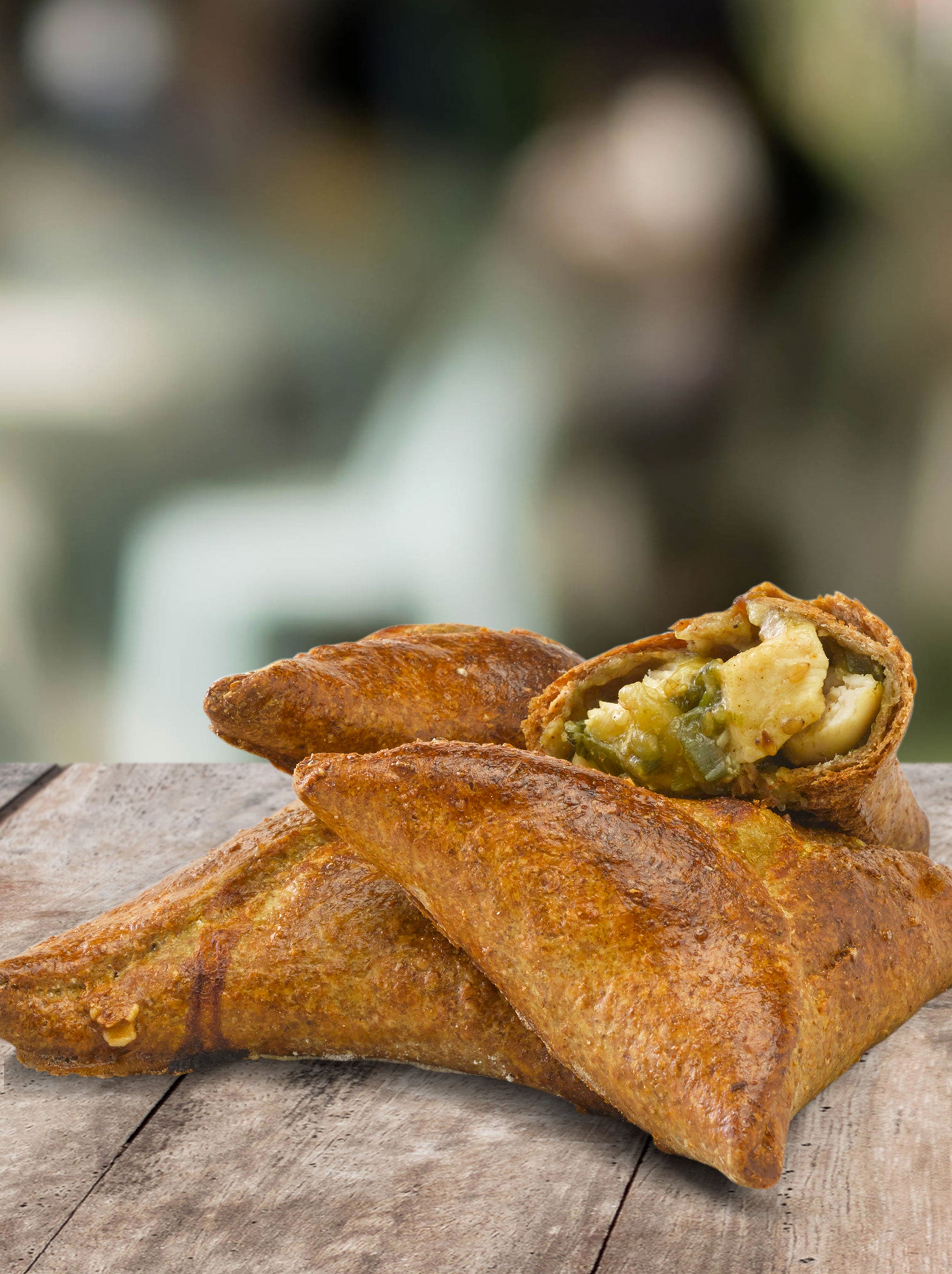 Empanada de Pollo Integrales Estilo Oriental Empanada de Pollo Integrales Estilo Oriental