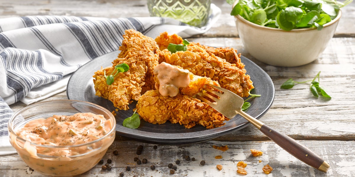 Fingers de Pollo crocante y salsa golf