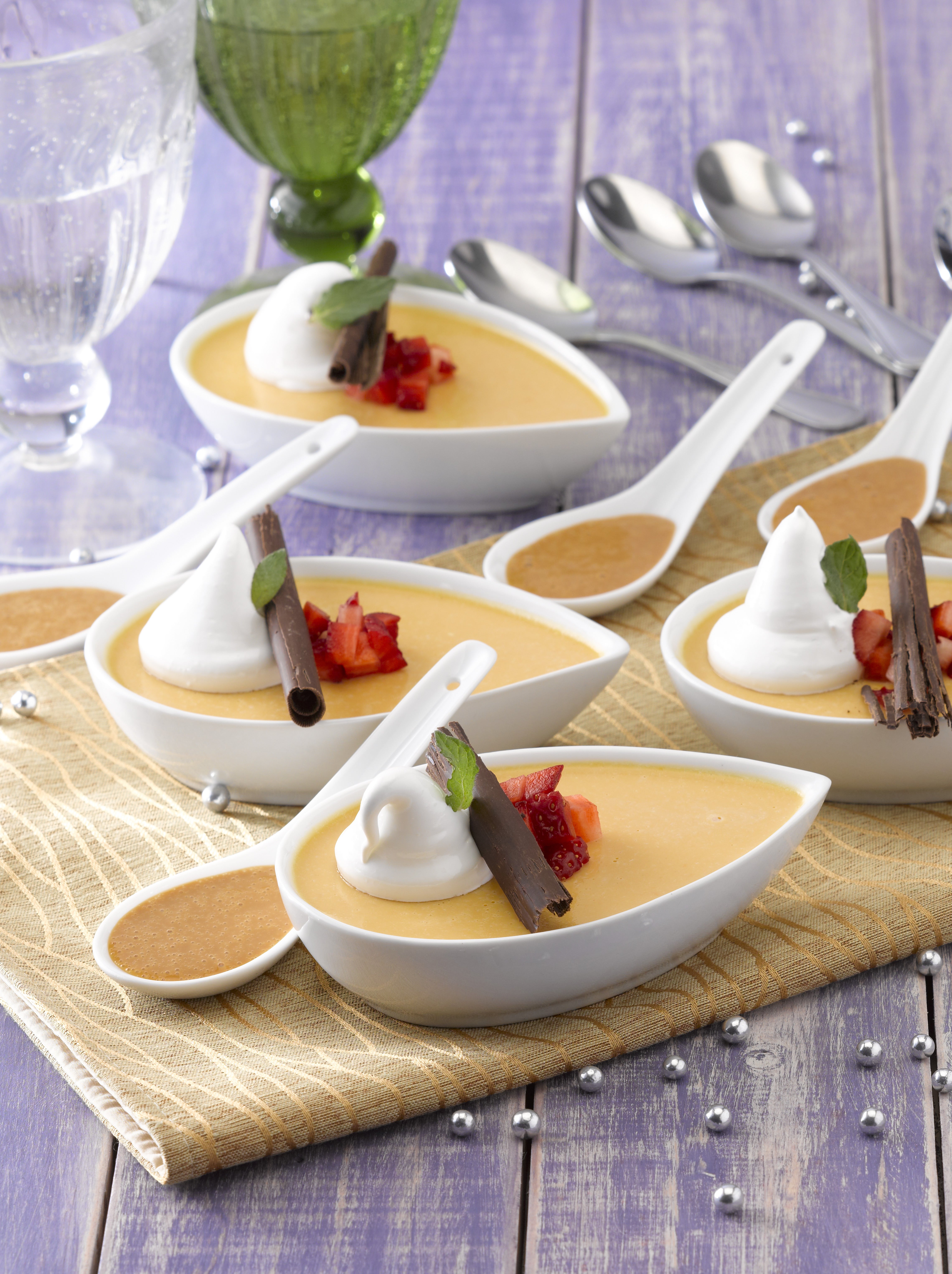 Pannacotta de Lucuma y Naranja con Salsa de Manjar