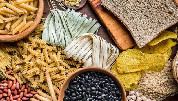 Pastas, arroces, cereales, panes y otros tipos de carbohidratos.