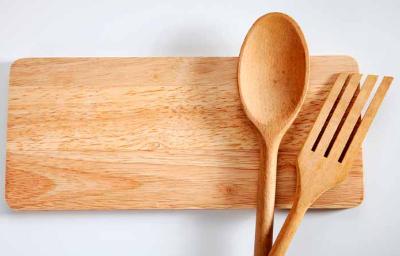 Utensilios de cocina de madera. Utensilios de cocina de madera.