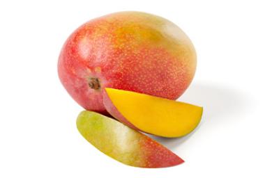 El mango es una fruta con alto contenido de betacarotenos.
