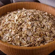 Las recetas con avena pueden ser en su variedad cruda o en hojuelas.