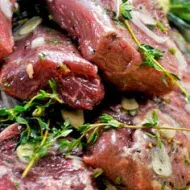 Cordero patagónico con marinada.