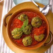 Albondiga de Zapallo Italiano En Salsa de Tomate