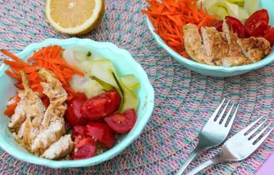 Bowl de quinoa, pollo y verduras