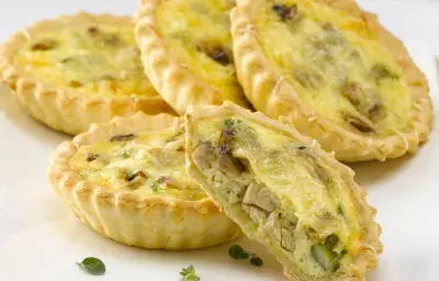 Quiche de Pollo, Champiñones y Espárragos Quiche de Pollo, Champiñones y Espárragos