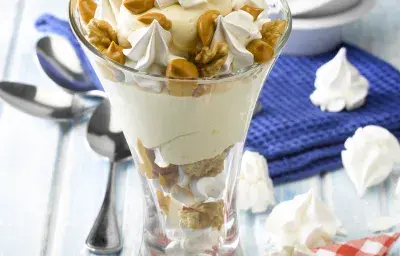 Copón Merengue Lúcuma y Manjar Copón Merengue Lúcuma y Manjar