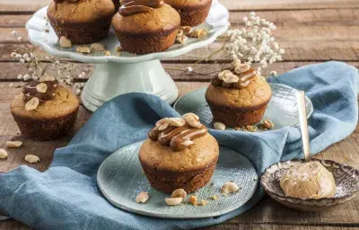 Muffins de maní y manjar sin azúcar Muffins de maní y manjar sin azúcar