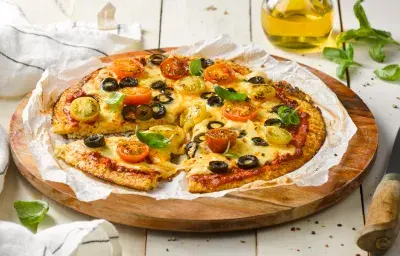 Pizza mediterranea de coliflor