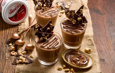 Mousse de Trencito y Avellanas Mousse de Trencito y Avellanas