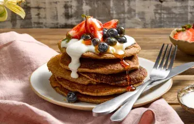 Hotcakes de cacao integrales sin huevo Hotcakes de cacao integrales sin huevo