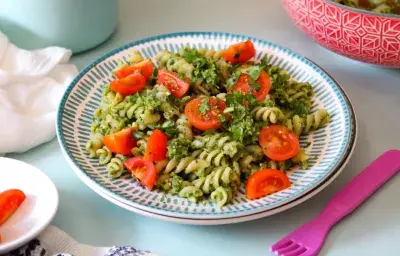 Espirales con pesto de arveja y espinaca Espirales con pesto de arveja y espinaca