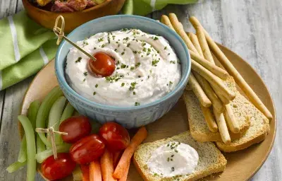 DIP CREMOSO DE SALMÓN AHUMADO DIP CREMOSO DE SALMÓN AHUMADO