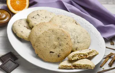 Galletas rellenas de manjar Galletas rellenas de manjar