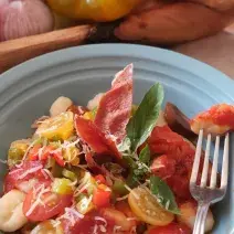 Gnocchi-con-salsa-de-tomate-Maggi