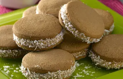 Alfajores maicena con chocolate