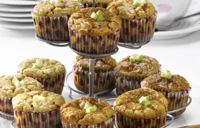 Muffins sin Azúcar de Manzana con Nueces y Canela Muffins sin Azúcar de Manzana con Nueces y Canela