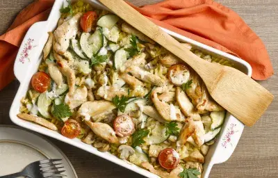 Gratín de Pastas con Pollo y Verduras con Salsa Blanca Gratín de Pastas con Pollo y Verduras con Salsa Blanca