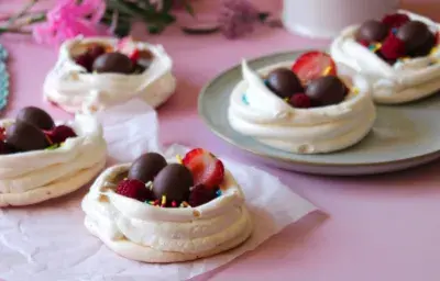 Nidos de merengue para pascua Nidos de merengue para pascua