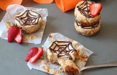 Mini cheesecakes de yoghurt para halloween Mini cheesecakes de yoghurt para halloween