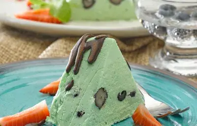 Helado de Té Matcha y Moras Helado de Té Matcha y Moras