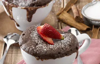 Mug Cakes de Manjar y Chocolate Mug Cakes de Manjar y Chocolate