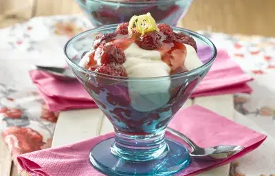Copa diplomática con berries Copa diplomática con berries