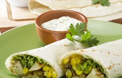 Wrap de Pollo al Pimentón con Verduras Wrap de Pollo al Pimentón con Verduras