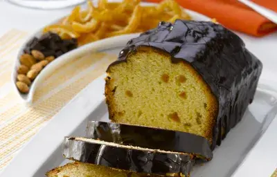 Queque de Naranja con Baño de Chocolate Queque de Naranja con Baño de Chocolate