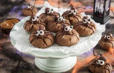 Galletas arácnidas de Manjar y Cacao Galletas arácnidas de Manjar y Cacao