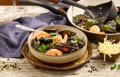 Risotto Negro de Mariscos Risotto Negro de Mariscos