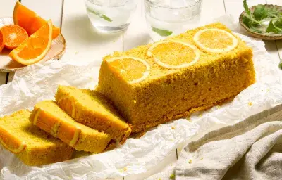 Queque de naranja y cúrcuma Queque de naranja y cúrcuma